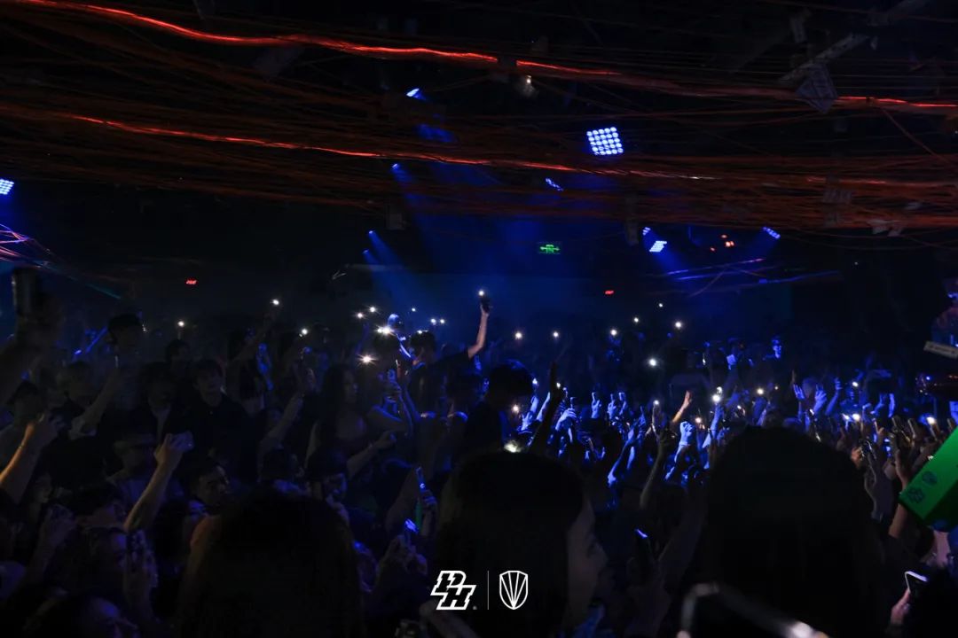𝘙𝘌𝘊𝘈𝘗｜𝑻𝒊𝒛𝒛𝒚𝑻 𝑷𝒂𝒓𝒕𝒚在我家-北京PH酒吧/PH Night club