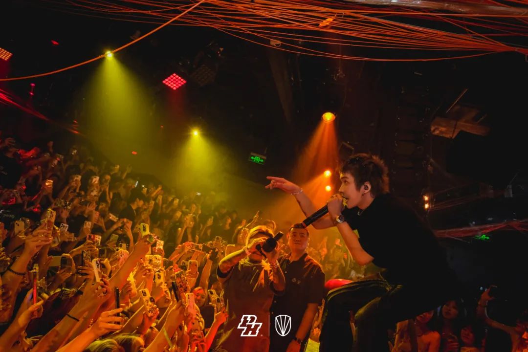 𝘙𝘌𝘊𝘈𝘗｜𝑻𝒊𝒛𝒛𝒚𝑻 𝑷𝒂𝒓𝒕𝒚在我家-北京PH酒吧/PH Night club