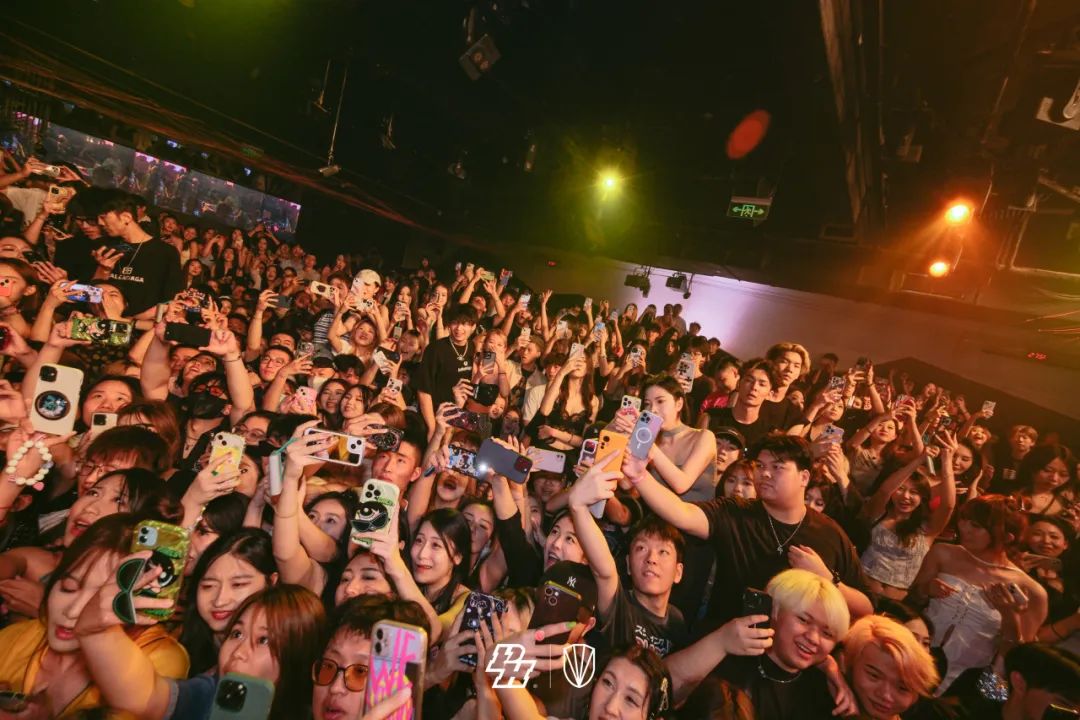 𝘙𝘌𝘊𝘈𝘗｜𝑻𝒊𝒛𝒛𝒚𝑻 𝑷𝒂𝒓𝒕𝒚在我家-北京PH酒吧/PH Night club