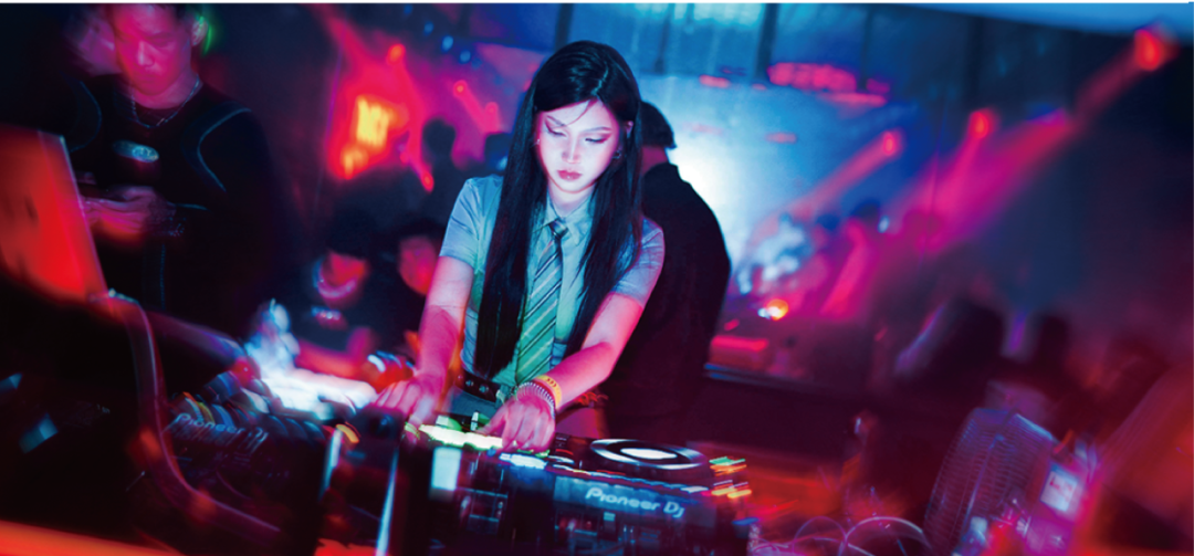 8.4 PULSAR Vol.3 | 淮安LINK当家女子力DJ PURP 编织互联网嘻哈音乐的迷人星海-厦门PULSE酒吧/PULSE CLUB