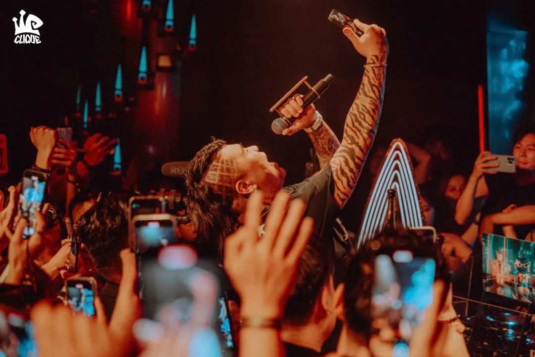 WEEKLY RECAP | 上周末气氛实在是海公牛~~~-上海CLIQUE酒吧/THE CLIQUE