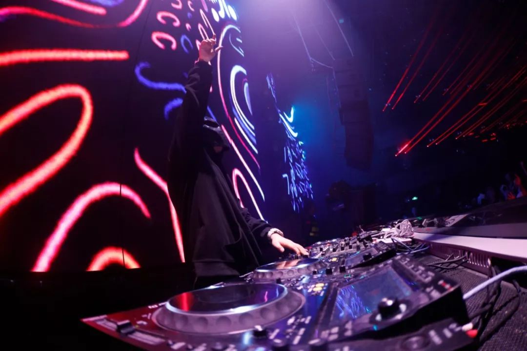 09.06 | 带上你的头套,请开始你的表演-河源派缇酒吧/PARTY PARTY CLUB 09.06 | 带上你的头套,请开始你的表演-河源派缇酒吧/PARTY PARTY CLUB