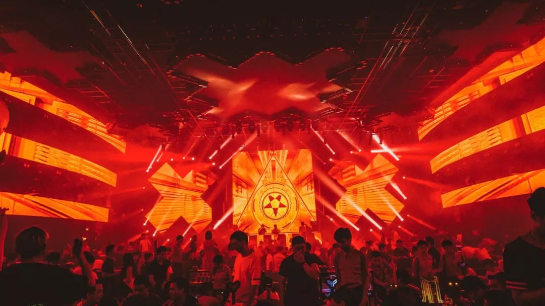 对音乐十年如一的热情,他不断挖掘音乐的深度-河源派缇酒吧/PARTY PARTY CLUB 对音乐十年如一的热情,他不断挖掘音乐的深度-河源派缇酒吧/PARTY PARTY CLUB