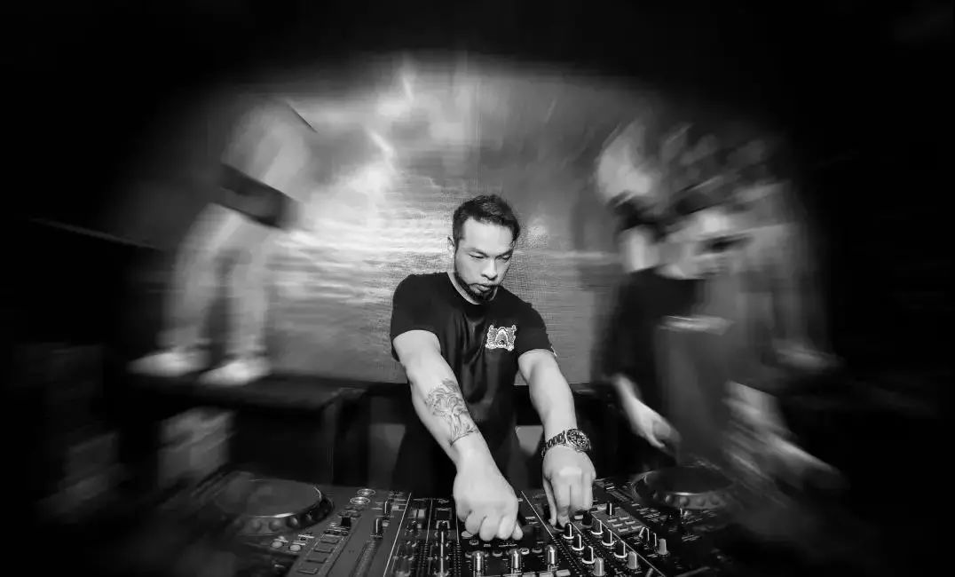 10.06 | DJ-OKAMI & MC-KL26 国内顶级音乐人强强联手,释放电音巨能量-河源派缇酒吧/PARTY PARTY CLUB 10.06 | DJ-OKAMI & MC-KL26 国内顶级音乐人强强联手,释放电音巨能量-河源派缇酒吧/PARTY PARTY CLUB