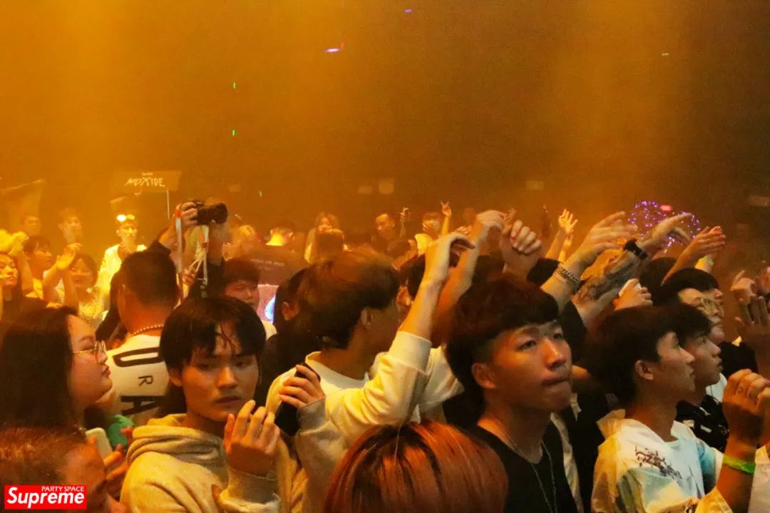 6月11日超百万粉丝男子偶像组合【WiF5VE】，快来领取你的一日限定男友！-金华SupreMe派对空间酒吧
