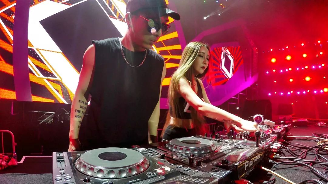 08/17｜PYRO中国百大DJ#27 华裔音乐制作天团INKE-金华SupreMe派对空间酒吧