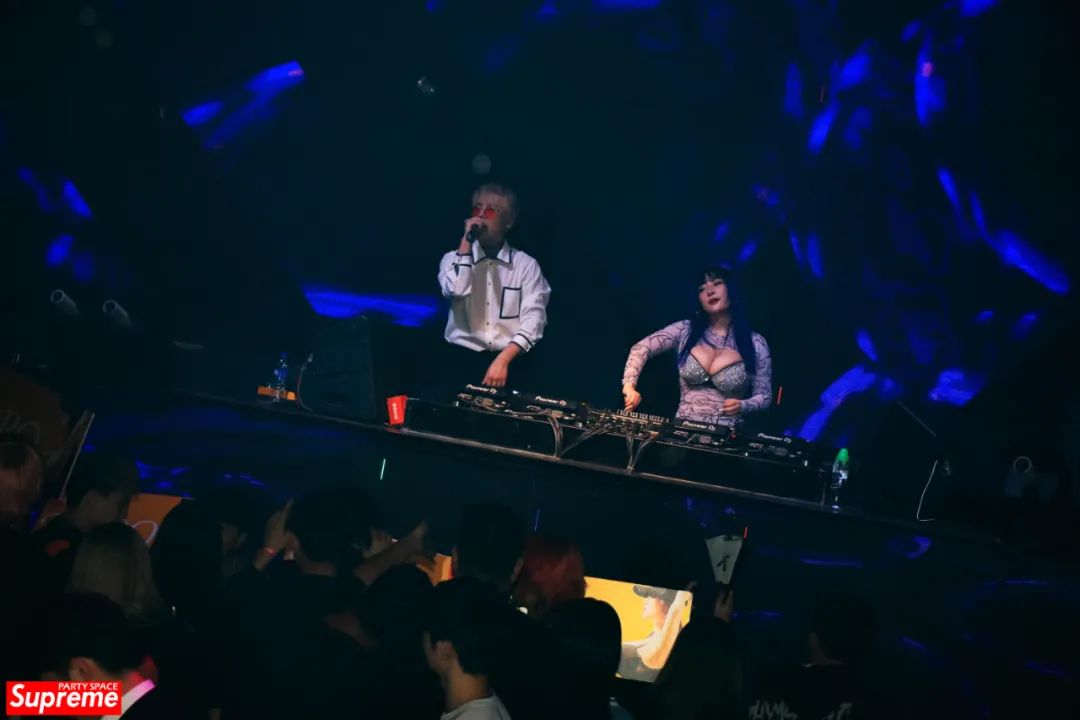 SUP G+电音嘉年华 DJ BOBO 现场回顾 | 颜值和电音的双重诱惑!-金华SupreMe派对空间酒吧 SUP G+电音嘉年华 DJ BOBO 现场回顾 | 颜值和电音的双重诱惑!-金华SupreMe派对空间酒吧