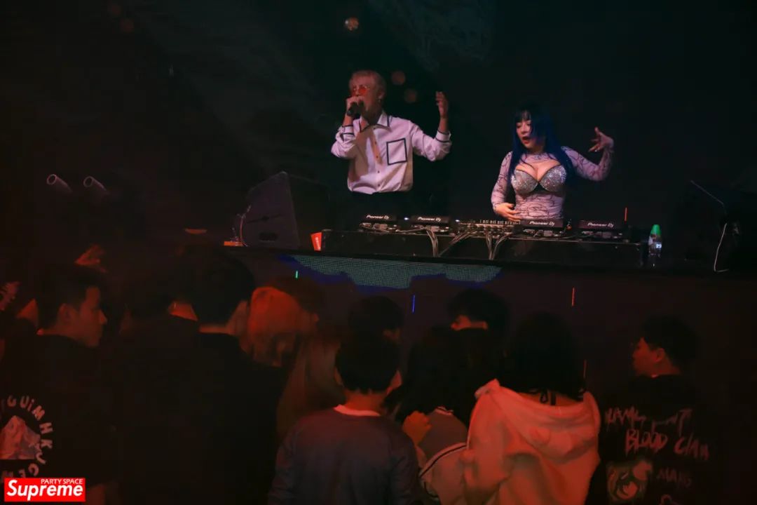 SUP G+电音嘉年华 DJ BOBO 现场回顾 | 颜值和电音的双重诱惑!-金华SupreMe派对空间酒吧 SUP G+电音嘉年华 DJ BOBO 现场回顾 | 颜值和电音的双重诱惑!-金华SupreMe派对空间酒吧