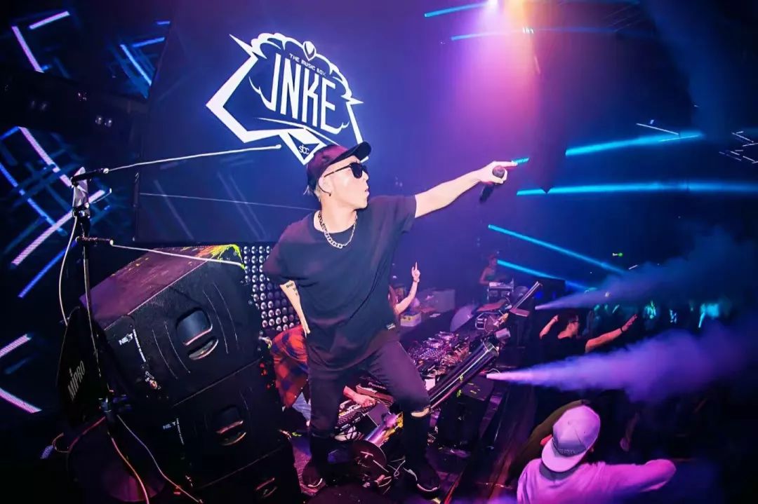 08/17｜PYRO中国百大DJ#27 华裔音乐制作天团INKE-金华SupreMe派对空间酒吧