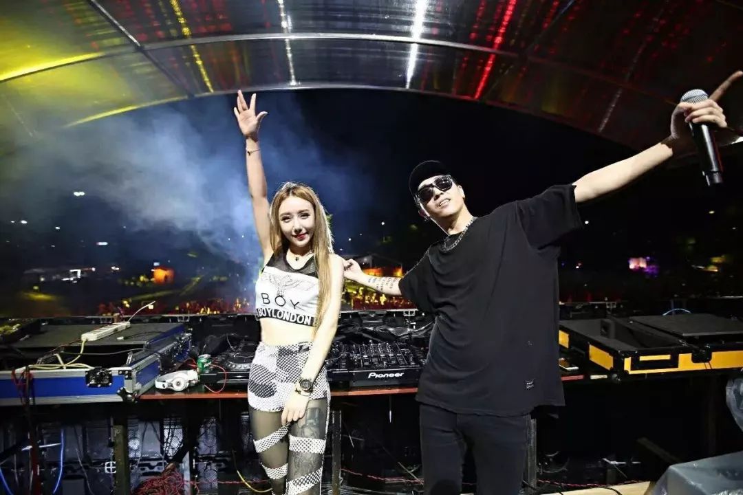 08/17｜PYRO中国百大DJ#27 华裔音乐制作天团INKE-金华SupreMe派对空间酒吧
