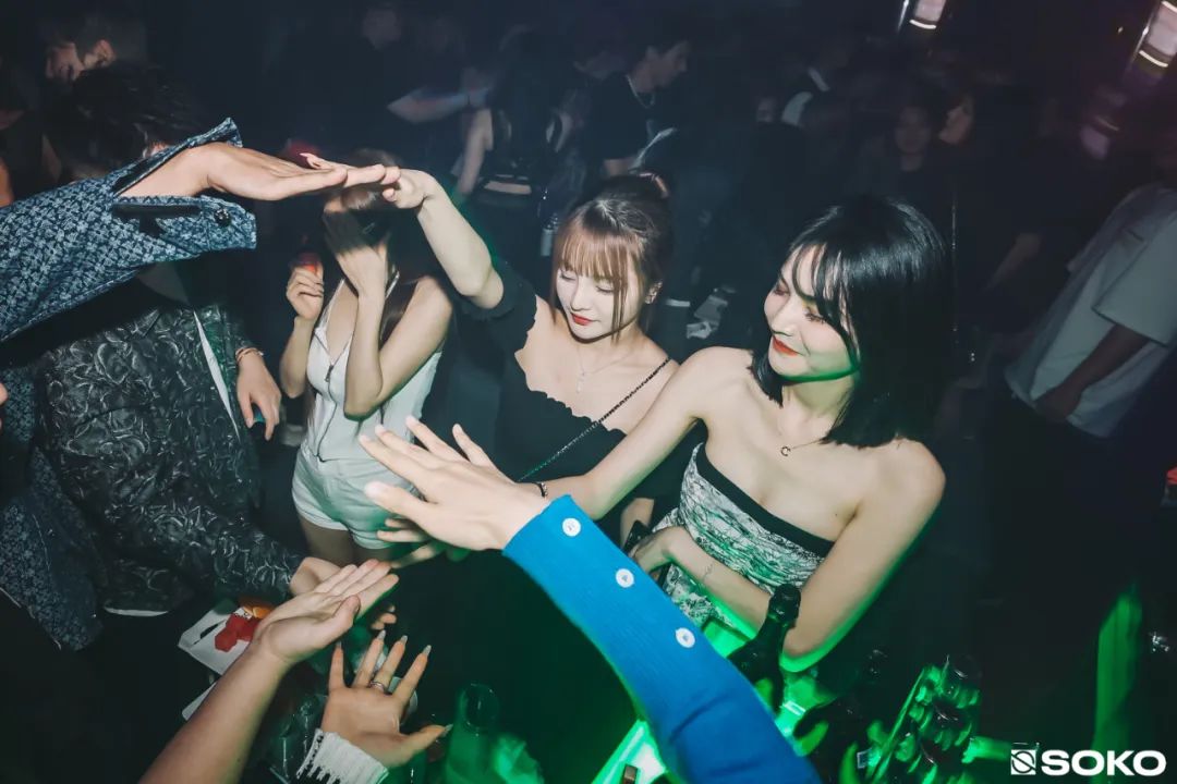 𝙎𝙊𝙆𝙊 - 试音先享会 𝙍𝙀𝙑𝙄𝙀𝙒-宁波SOKO酒吧