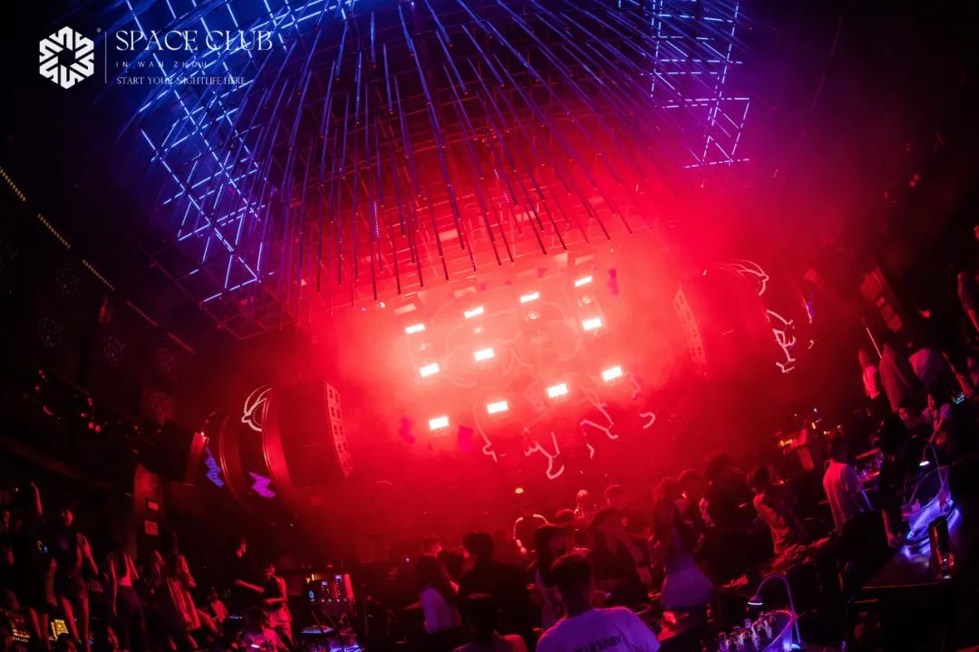 回顾 | 点缀璀璨的夜幕，奏响快乐号角-重庆斯贝斯酒吧/SPACE酒吧/Space Plus