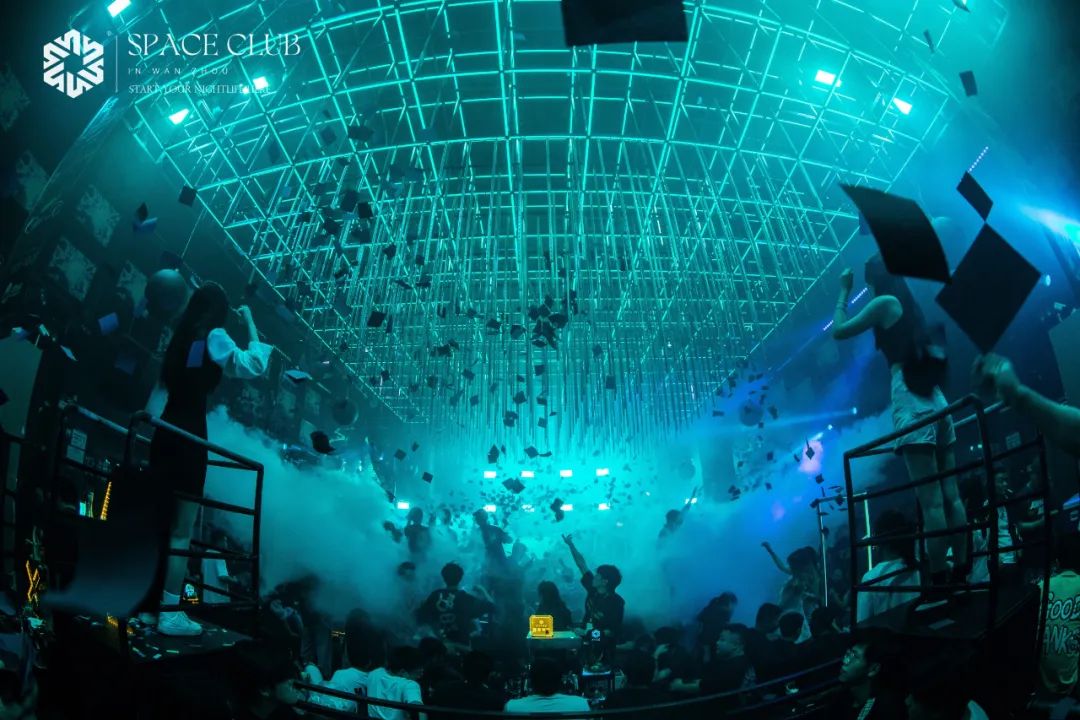 回顾 | 点缀璀璨的夜幕，奏响快乐号角-重庆斯贝斯酒吧/SPACE酒吧/Space Plus