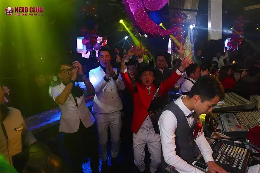 【Nexo Club新闻】肇庆电视台007栏目播报李思捷道贺#力索九周年店庆#-肇庆力索派对酒吧/NexoClub
