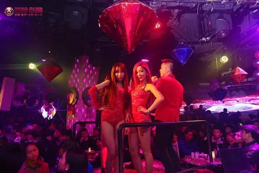 【Nexo Club新闻】肇庆电视台007栏目播报李思捷道贺#力索九周年店庆#-肇庆力索派对酒吧/NexoClub