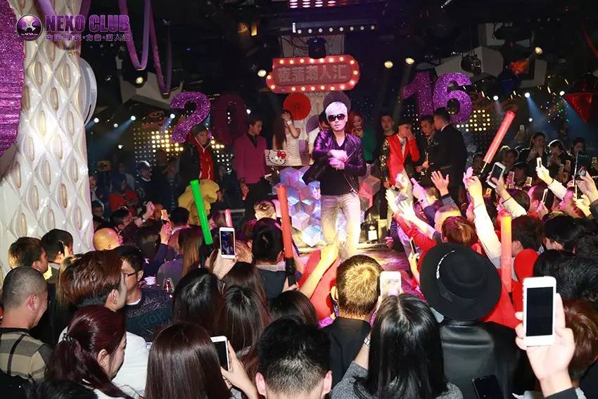 【Nexo Club新闻】肇庆电视台007栏目播报李思捷道贺#力索九周年店庆#-肇庆力索派对酒吧/NexoClub