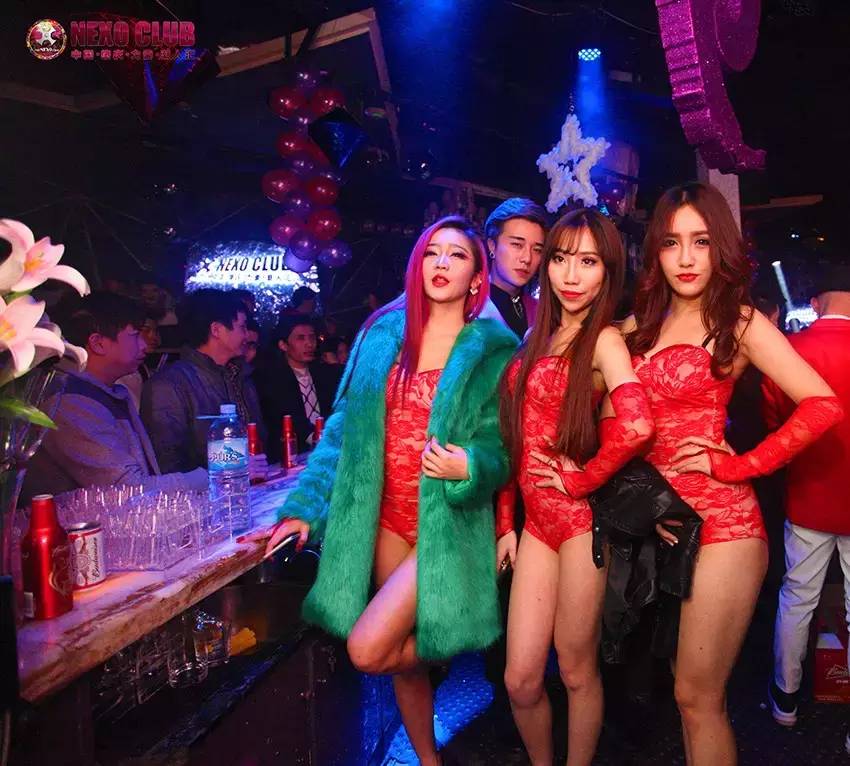 【Nexo Club新闻】肇庆电视台007栏目播报李思捷道贺#力索九周年店庆#-肇庆力索派对酒吧/NexoClub