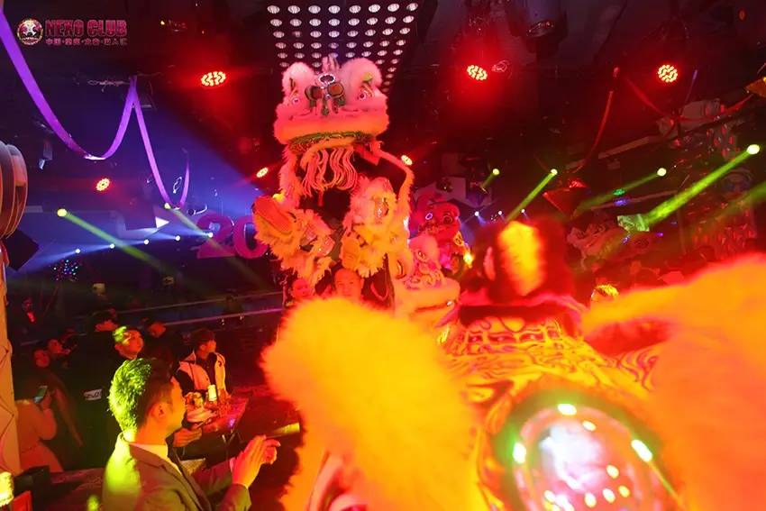 【Nexo Club新闻】肇庆电视台007栏目播报李思捷道贺#力索九周年店庆#-肇庆力索派对酒吧/NexoClub