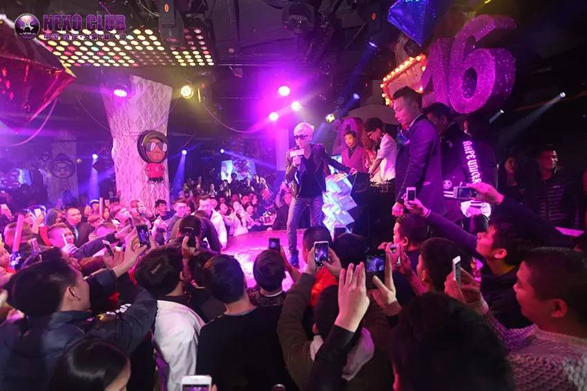 【Nexo Club新闻】肇庆电视台007栏目播报李思捷道贺#力索九周年店庆#-肇庆力索派对酒吧/NexoClub