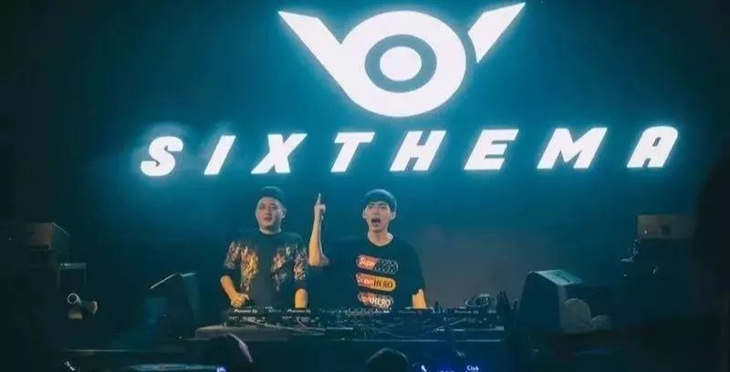08.10 韩国网红小哥哥SIXTHEMA • EPIIK教你可咸可甜，有实力有颜值-福清奥利亚酒吧/OMNIA超级派对空间