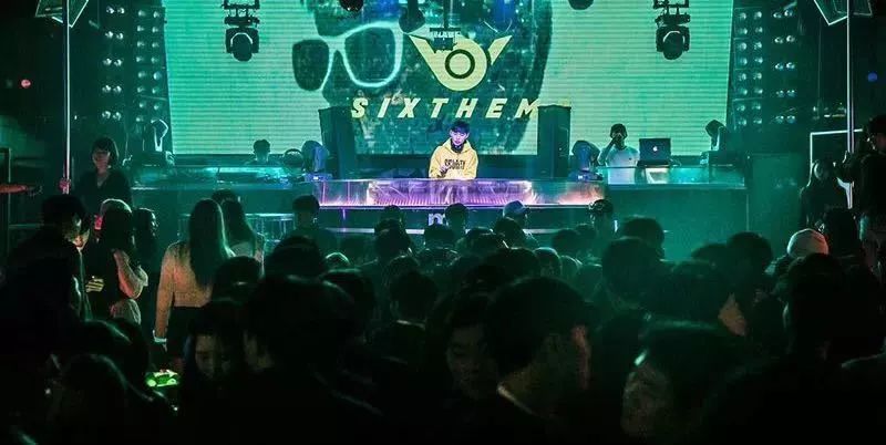 08.10 韩国网红小哥哥SIXTHEMA • EPIIK教你可咸可甜，有实力有颜值-福清奥利亚酒吧/OMNIA超级派对空间