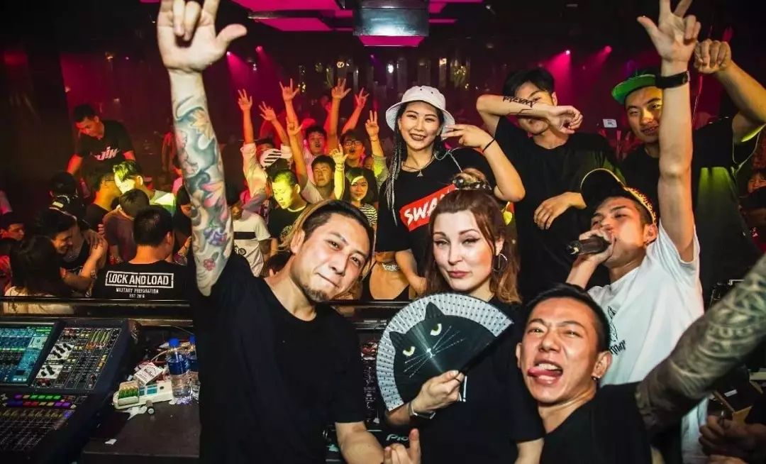 今晚《JIN DJs》PYRO百大&国际化电音之侣即将空降OMNIA-福清奥利亚酒吧/OMNIA超级派对空间