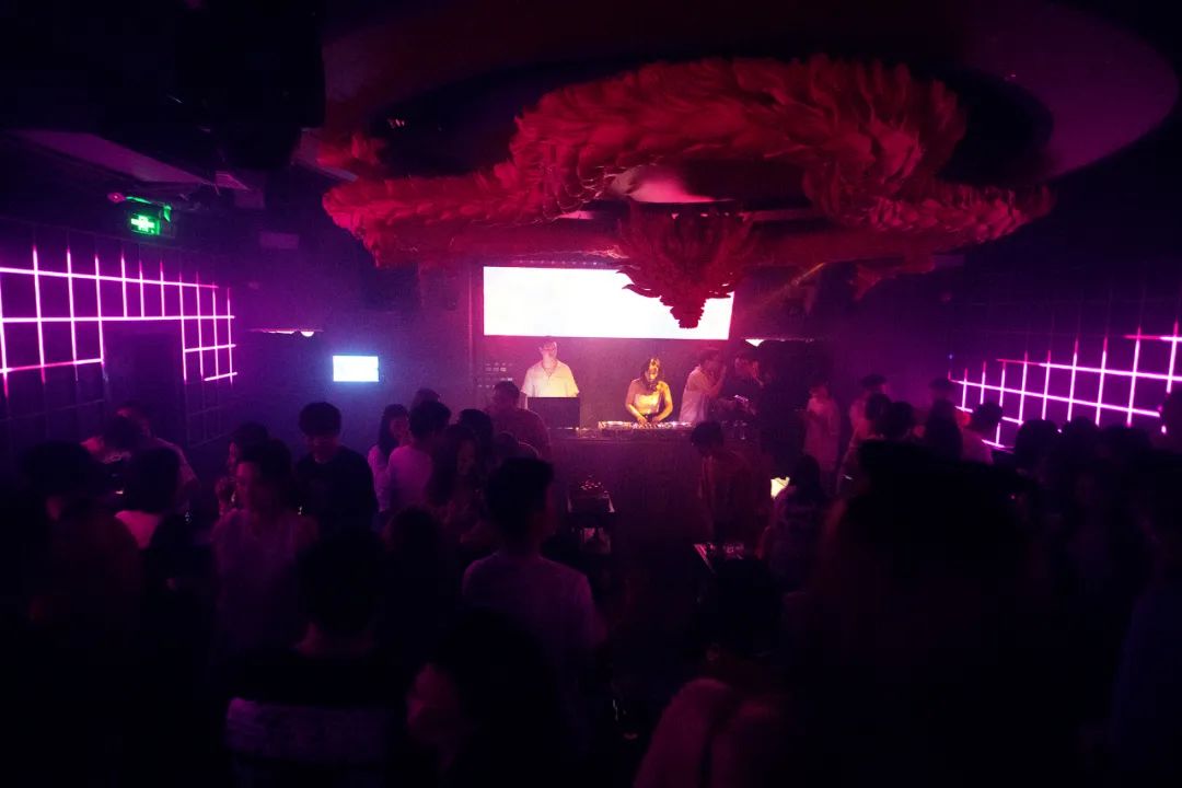 没有最快乐 只有更快乐 | Hi MOLLY-武汉HiMOLLY酒吧(光谷泛悦城店)