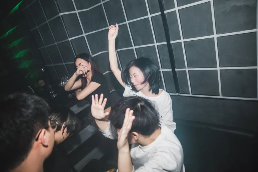 Hi MOLLY | 甜甜蜜蜜的汤圆节，开启春天的甜蜜风暴！-武汉HiMOLLY酒吧(梦时代店)