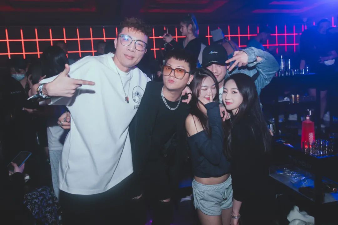 Hi MOLLY | 甜甜蜜蜜的汤圆节，开启春天的甜蜜风暴！-武汉HiMOLLY酒吧(梦时代店)