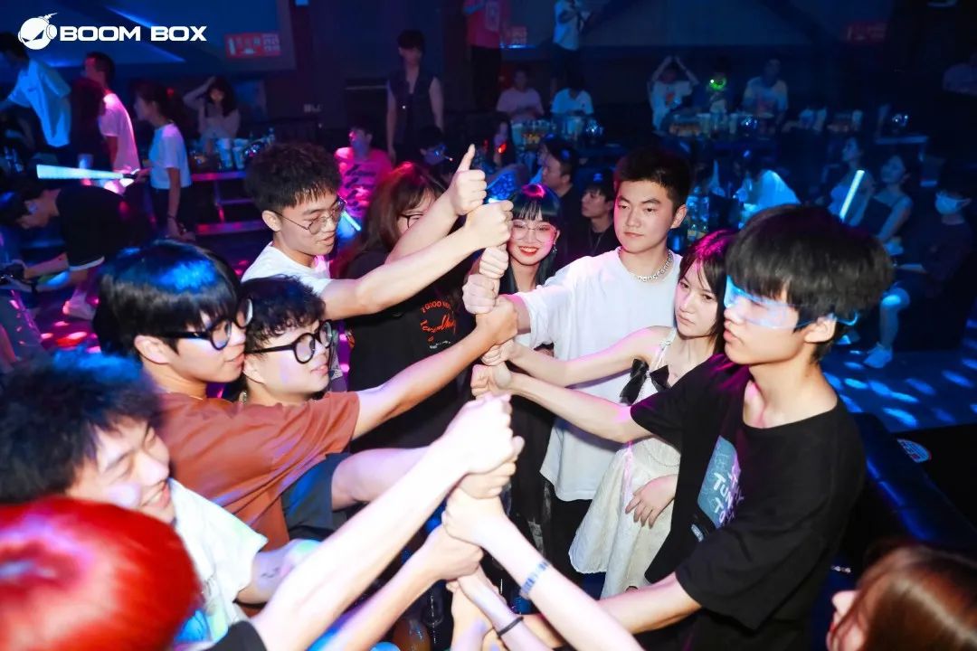 𝗥𝗘𝗩𝗜𝗘𝗪丨BOOM BOX×印记大学生巡回音乐节重庆站-重庆BOOM BOX酒吧