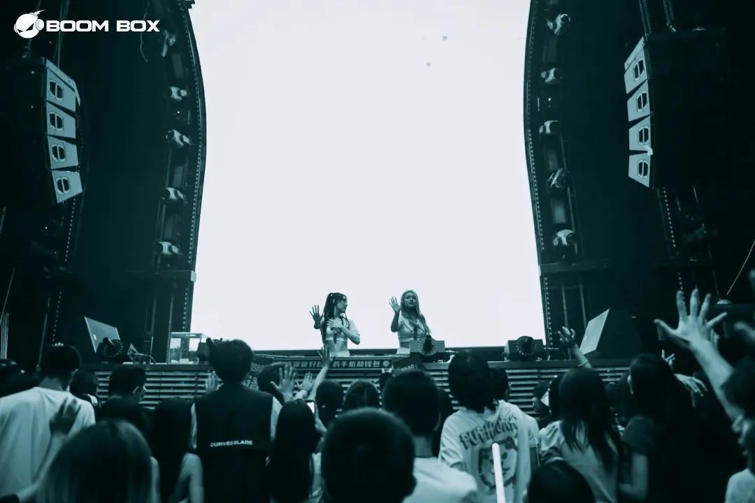 𝗥𝗘𝗩𝗜𝗘𝗪丨BOOM BOX×印记大学生巡回音乐节重庆站-重庆BOOM BOX酒吧