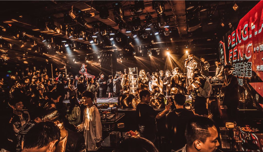 【双11现场】太子哥彭皓锋来了！光棍节成大型追星现场！-广州阿曼尼酒吧/AMN CLUB