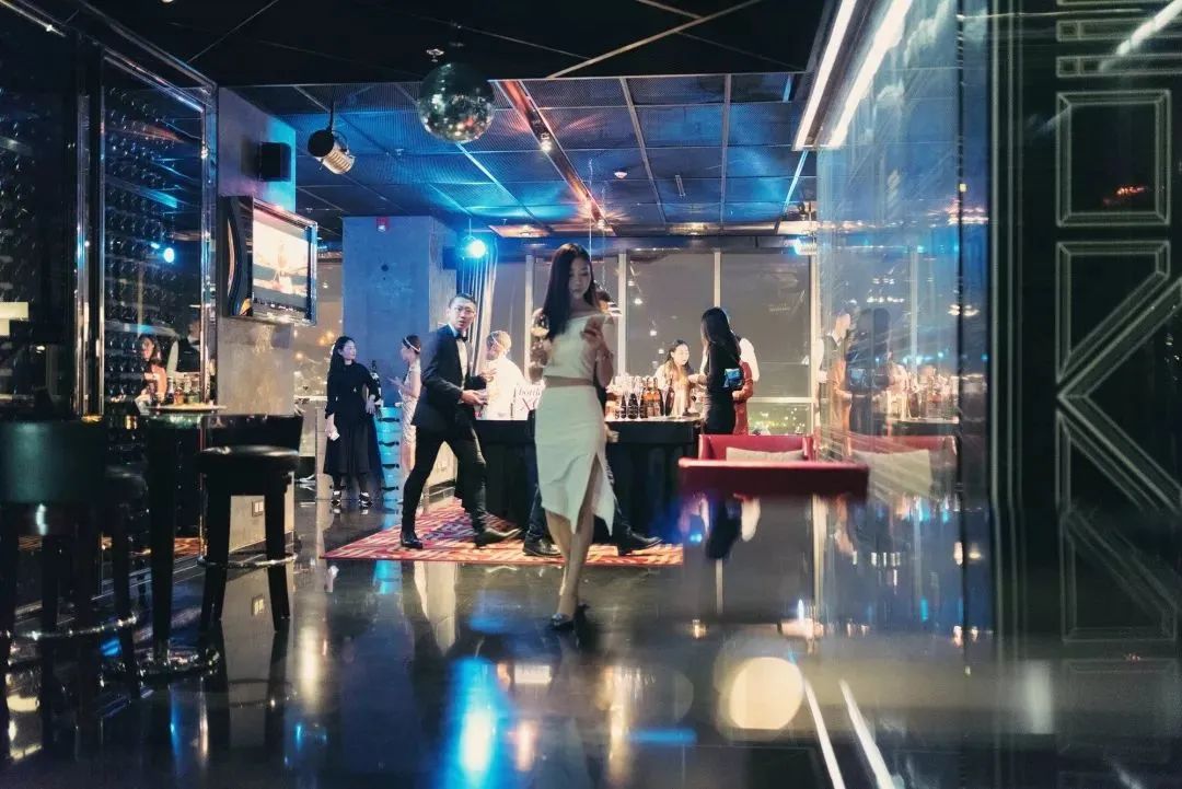 11.10(Fri) 双十一单身节趣味脱单派对 Singles Party-上海FC酒吧/FC Club