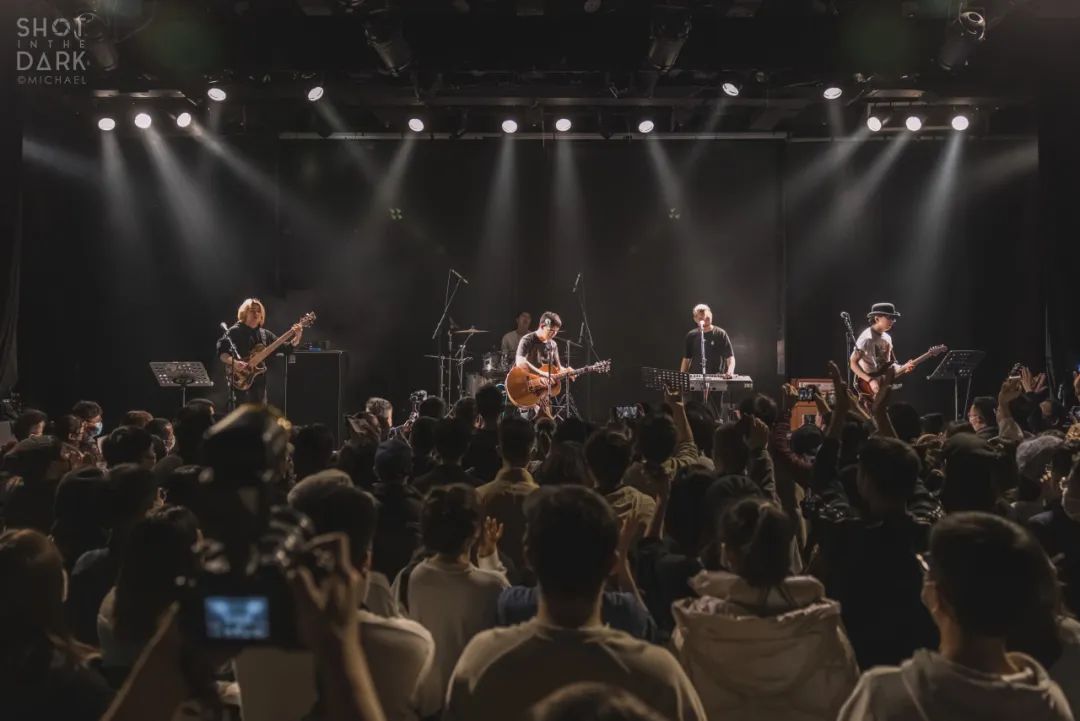 「衡山路」· 小海2023乐队巡演｜坚果NUTS-重庆坚果LIVE HOUSE