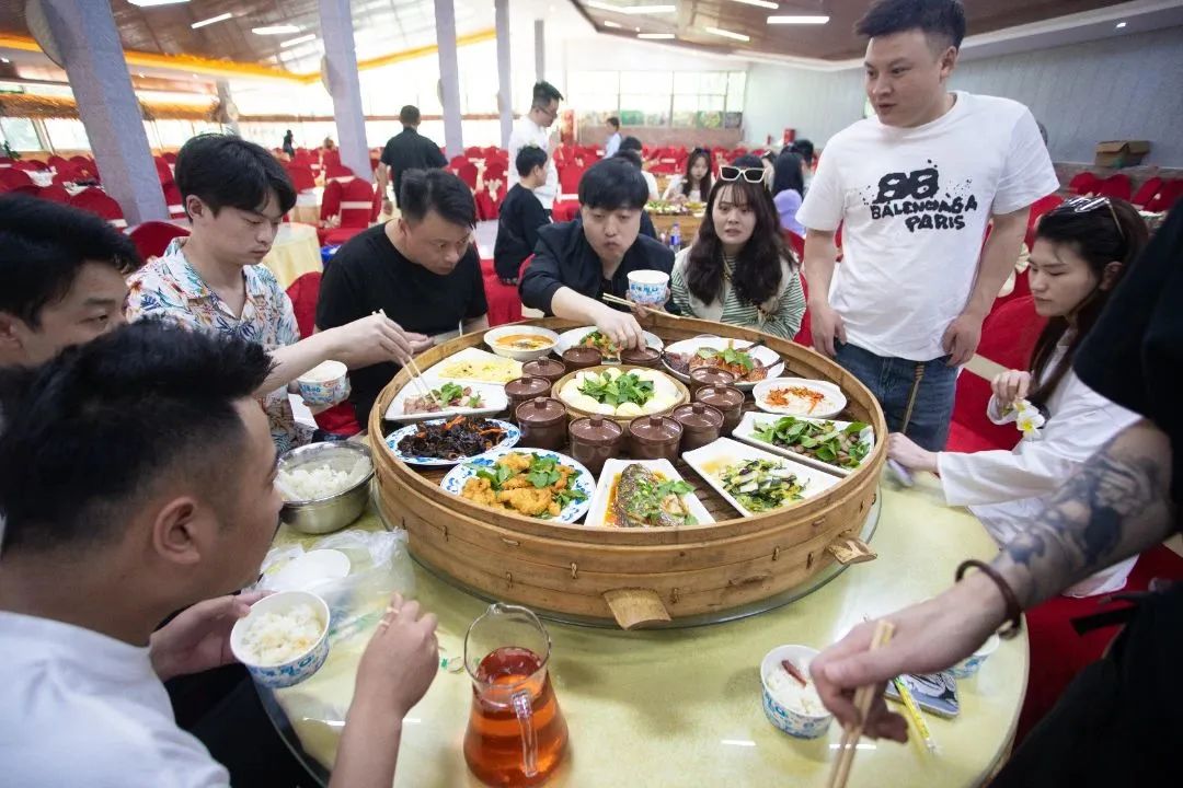 诺湘联盟 株洲&耒阳-携手奋进 向阳而行！三店高管一家亲西双版纳团建之旅-株洲C位酒吧/CENTRE WALK