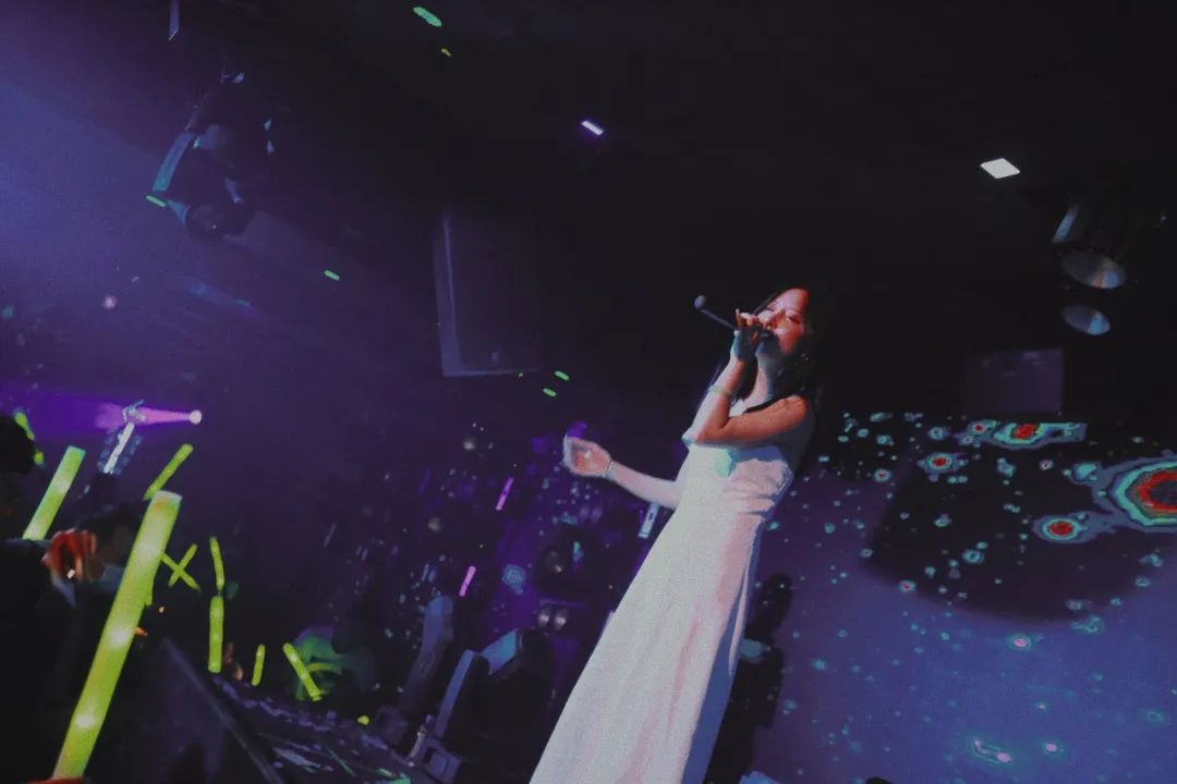 玛莎酒吧-10月17日《情歌女神-小斐鱼》粉丝见面会精彩回顾-塘厦0769玛莎酒吧/MASA CLUB