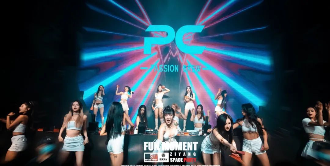Passion Crew｜性感热舞令你血脉沸腾！-澳门PARA酒吧/PARA CLUB