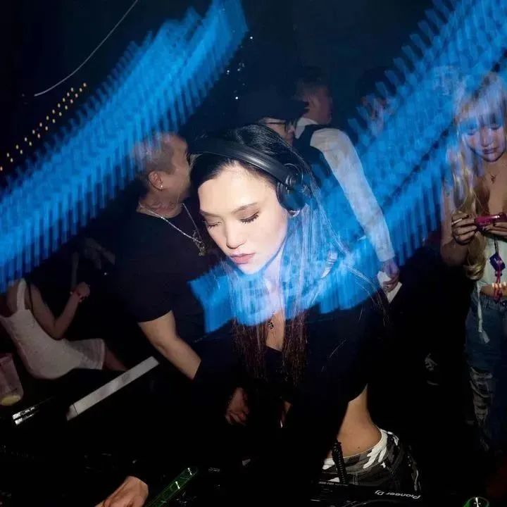 3.29 今晚 • DINA - 太阳牧者-上海POTENT CLUB