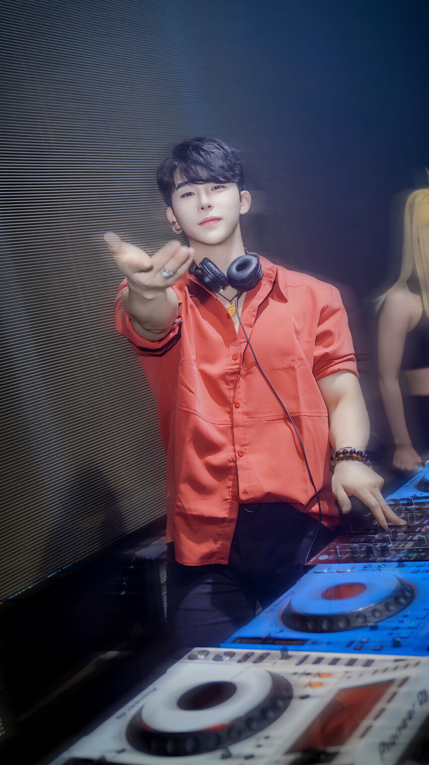 04.13 #男友团#DJ一寒：拒绝男色，从我......闺蜜做起！-常州明日酒吧/Tomorrow CLUB