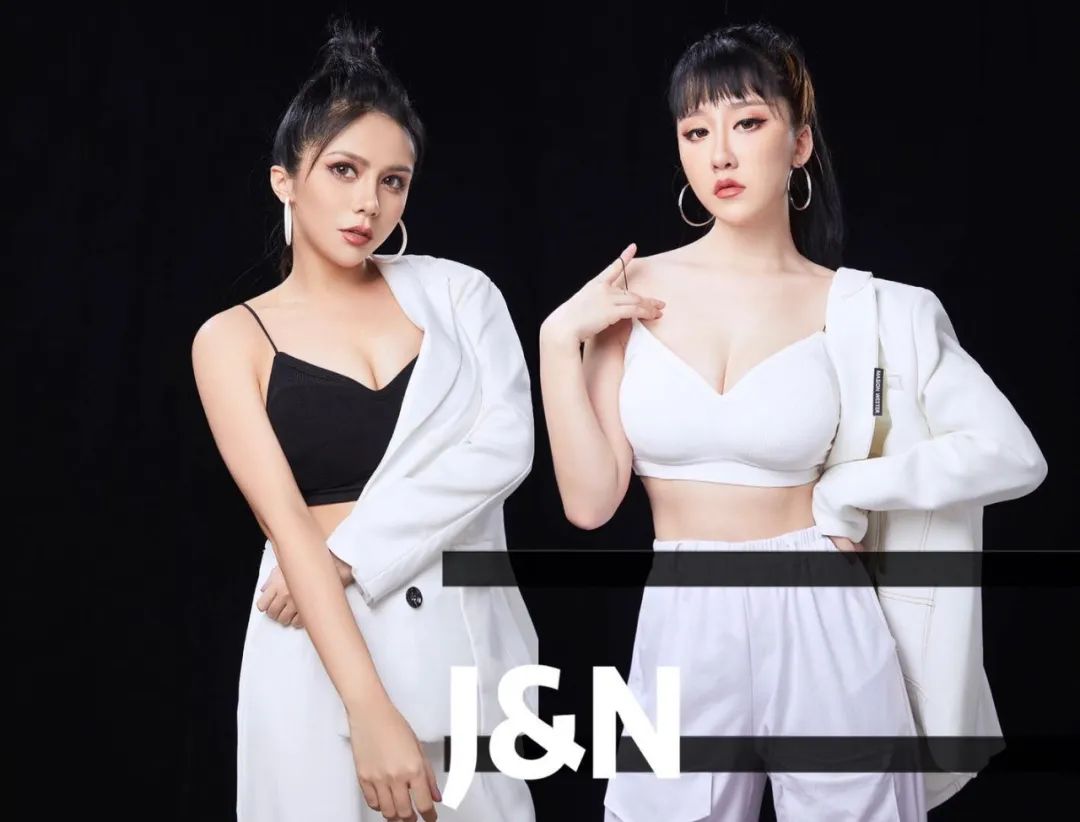SKY FACE 凯菲CLUB#12月12日特约演出预告 # 亚洲女子DMC组合「J&N」火力全开，轰炸东兴不眠夜！-东兴凯菲酒吧/SKY FACE CLUB