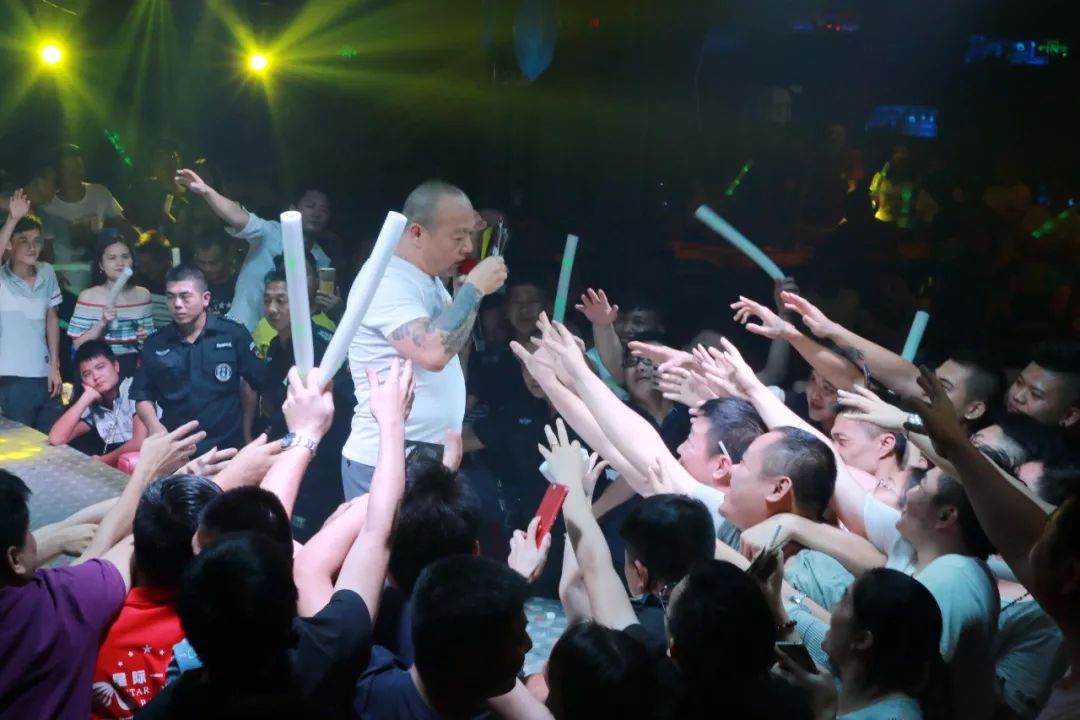 回顾丨香港著名巨星 大B哥【吴志雄】星际一号酒吧 明星见面会-丰顺星际一号酒吧