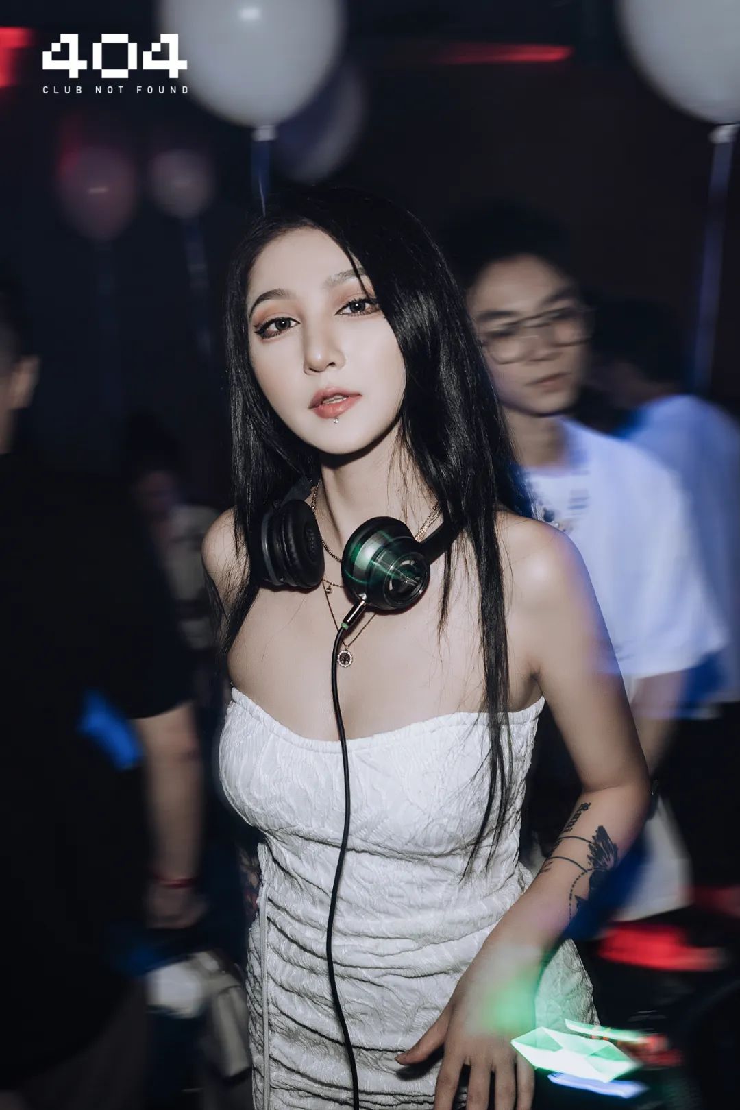 404·佛山｜用纯白回归纯粹的PARTY快乐-佛山404酒吧/404ClubNotFound