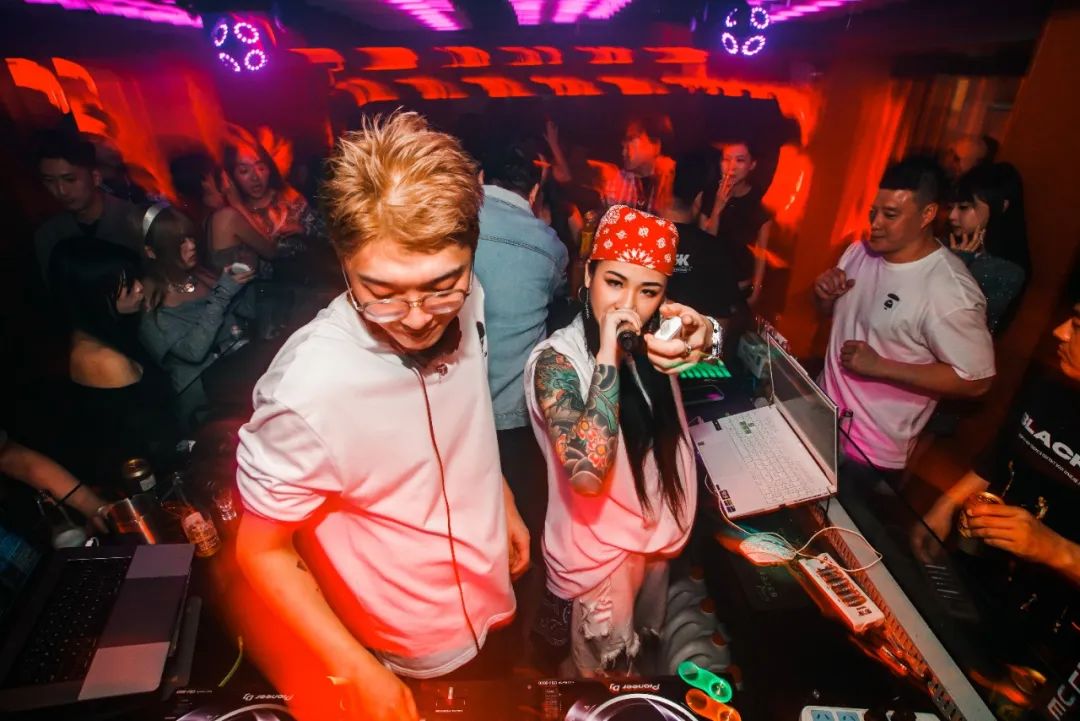 9.27本周五DJ KAYA 青岛OWL创始人、音乐总监-福州秘窖酒吧/TheCellar CLUB