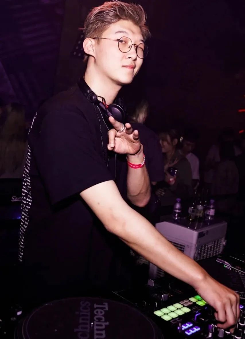 9.27本周五DJ KAYA 青岛OWL创始人、音乐总监-福州秘窖酒吧/TheCellar CLUB
