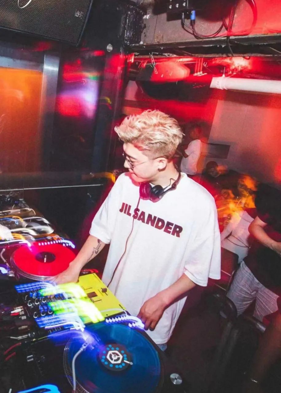 9.27本周五DJ KAYA 青岛OWL创始人、音乐总监-福州秘窖酒吧/TheCellar CLUB