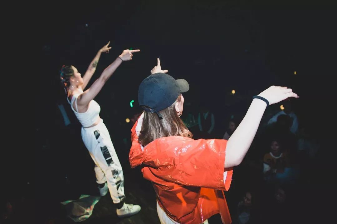 畅想时尚：缔造快乐 6月30号 凤舞有嘻哈！重量级HIPHOP组合NOBITE震撼来袭！！！-深圳凤舞酒吧
