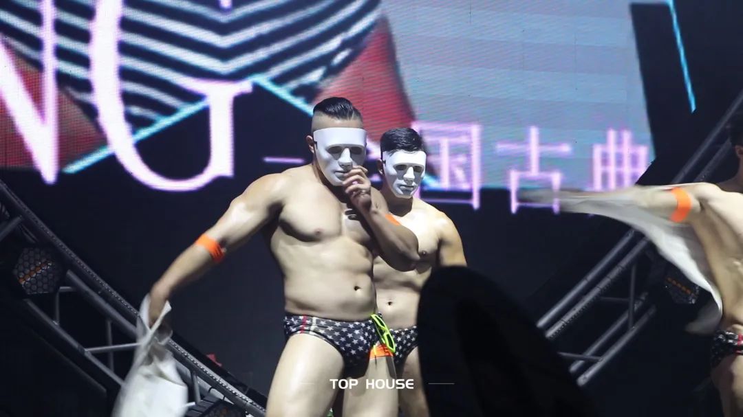 嘉宾回顾#肌肉猛男，硬核现场，性感不再是女人的权利！-利川TOP HOUSE酒吧