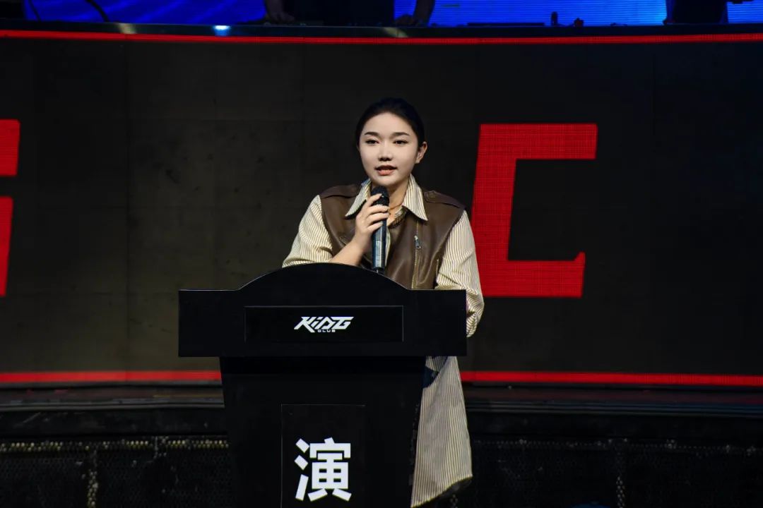 六月员工大会丨无畏者·无止境-曲靖KING CLUB
