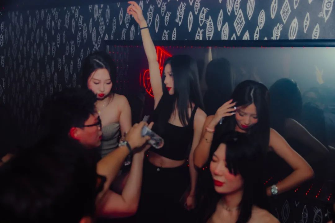 LE BARON 上海 - 艺人阵容排好了-上海LeBaron酒吧/勒巴隆酒吧