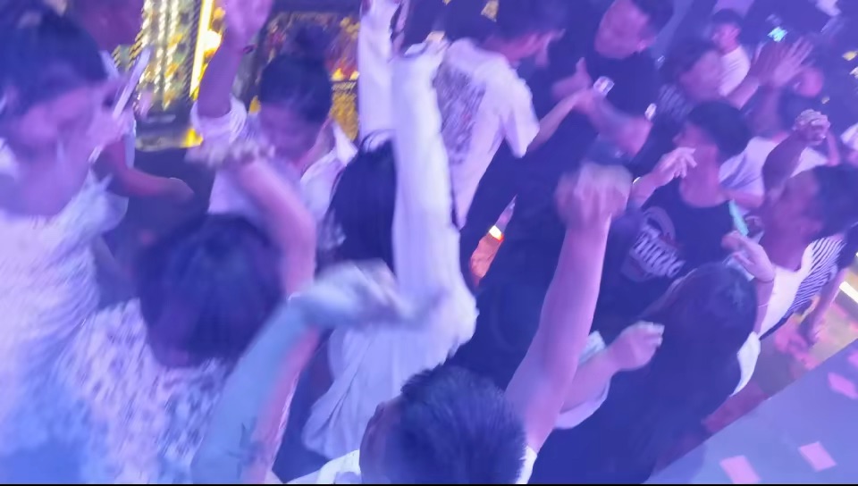 蹦迪就在奥斯卡-乌鲁木齐劲爆现场